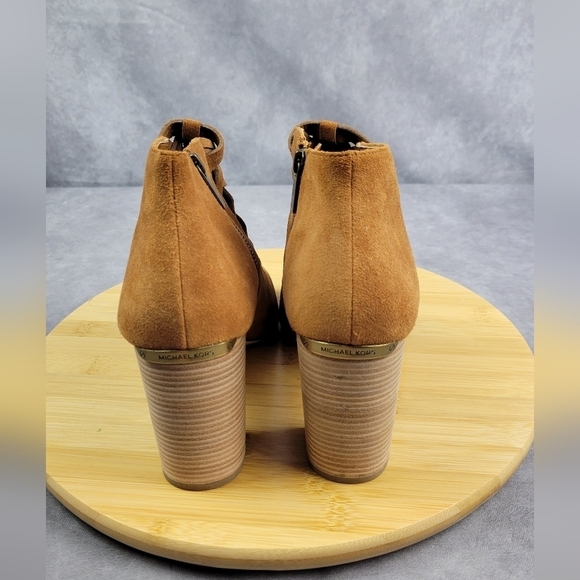 Michael Kors Wesley Genuine Leather Bootie Heels size 10 M - Picture 4 of 11